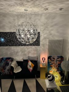 Designer-Lampe als Lichtobjekt für modernes Wohnen